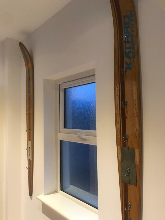 Sleeps 12 Hot Tub Sauna Cinema Pets Welcome Енискилен Екстериор снимка